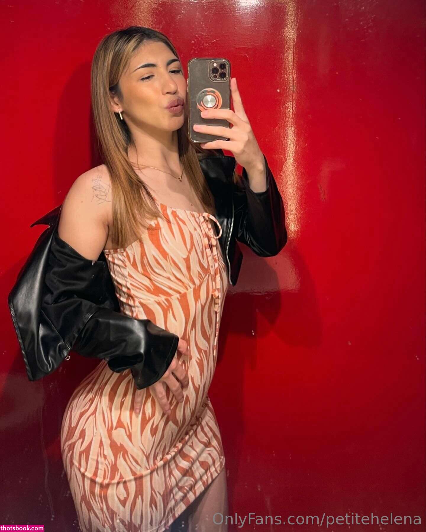 petitehelena Photo #42