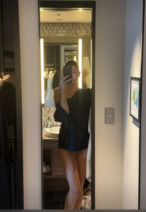 Ellie Vandeel Photo #40