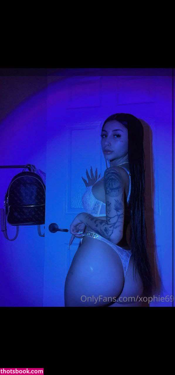xophie Photo #6