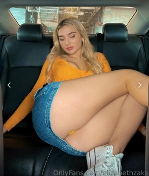 Elizabeth Zaks Photo #79