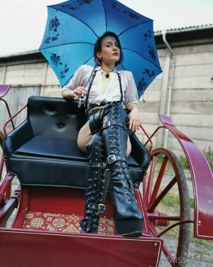 Miss Flora Femdom Photo #42