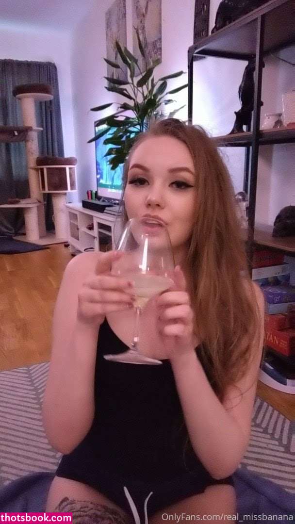 Miss Banana Photo #120