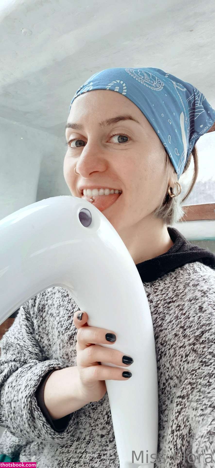 Miss Flora Femdom Photo #220