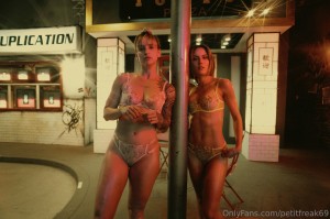 Petitfreak69b Photo #209