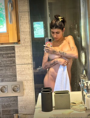 Mia Khalifa Photo #857