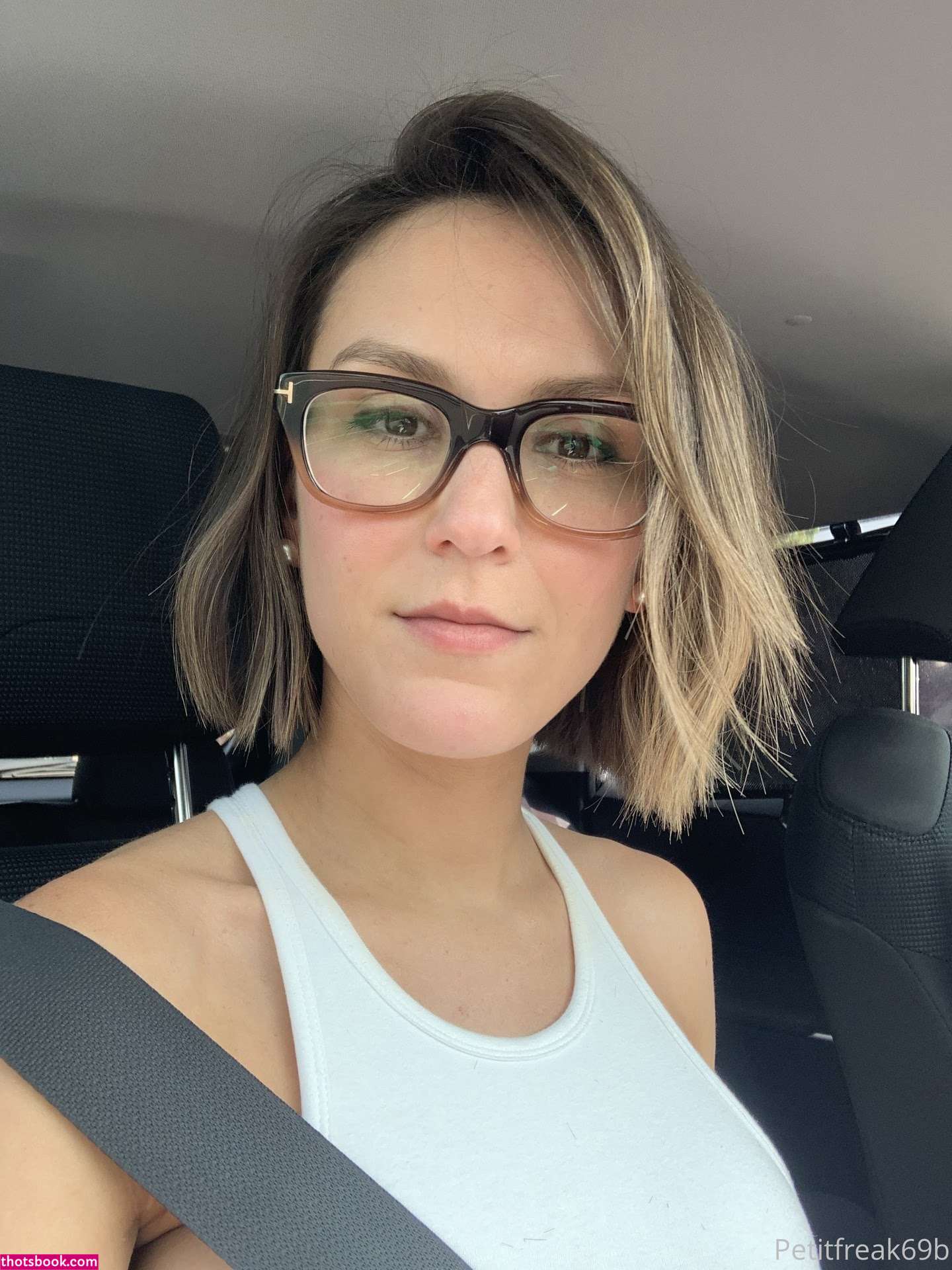 Petitfreak69b Photo #416