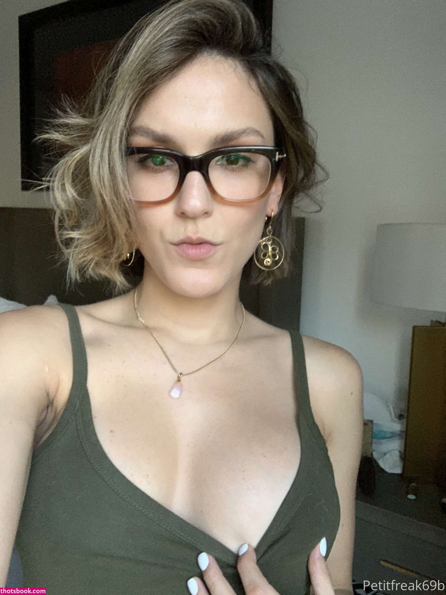 Petitfreak69b Photo #491