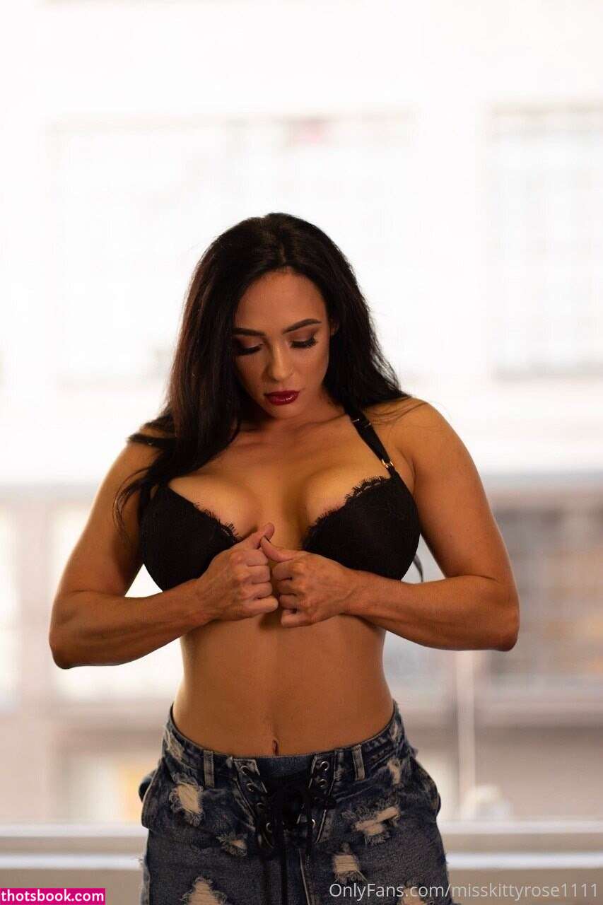 Misskittyrose1111 Photo #36