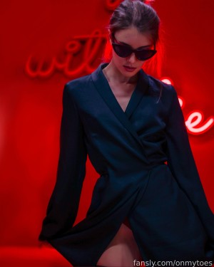 Minnie Bikini Photo #40