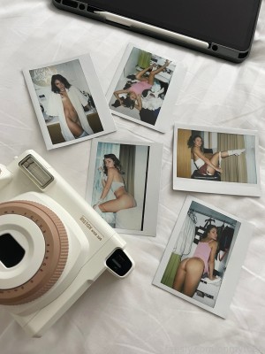 Minnie Bikini Photo #57