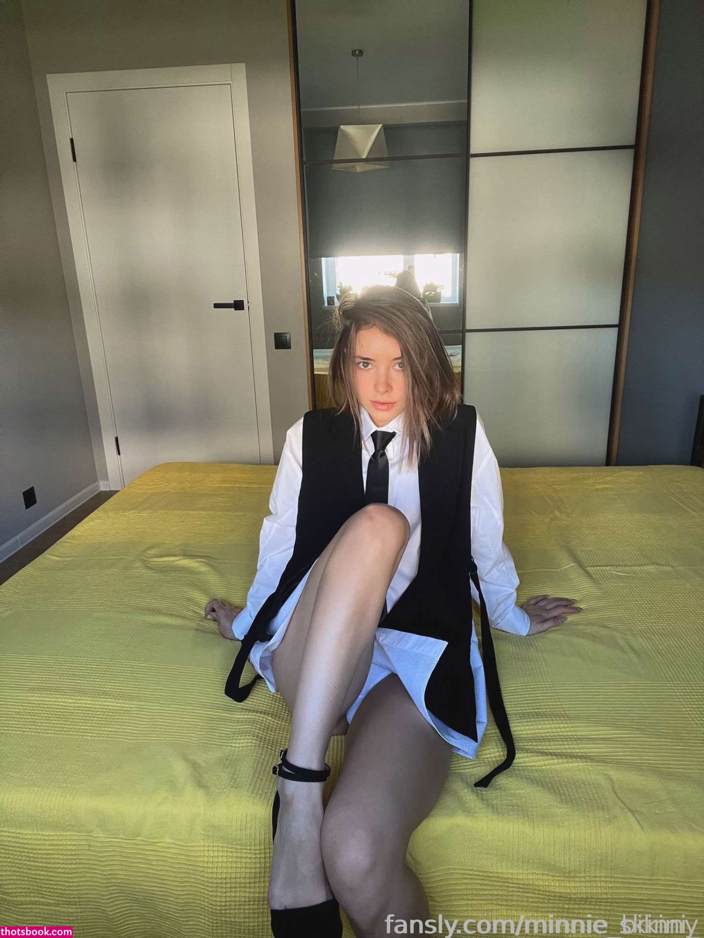 Minnie Bikini Photo #118