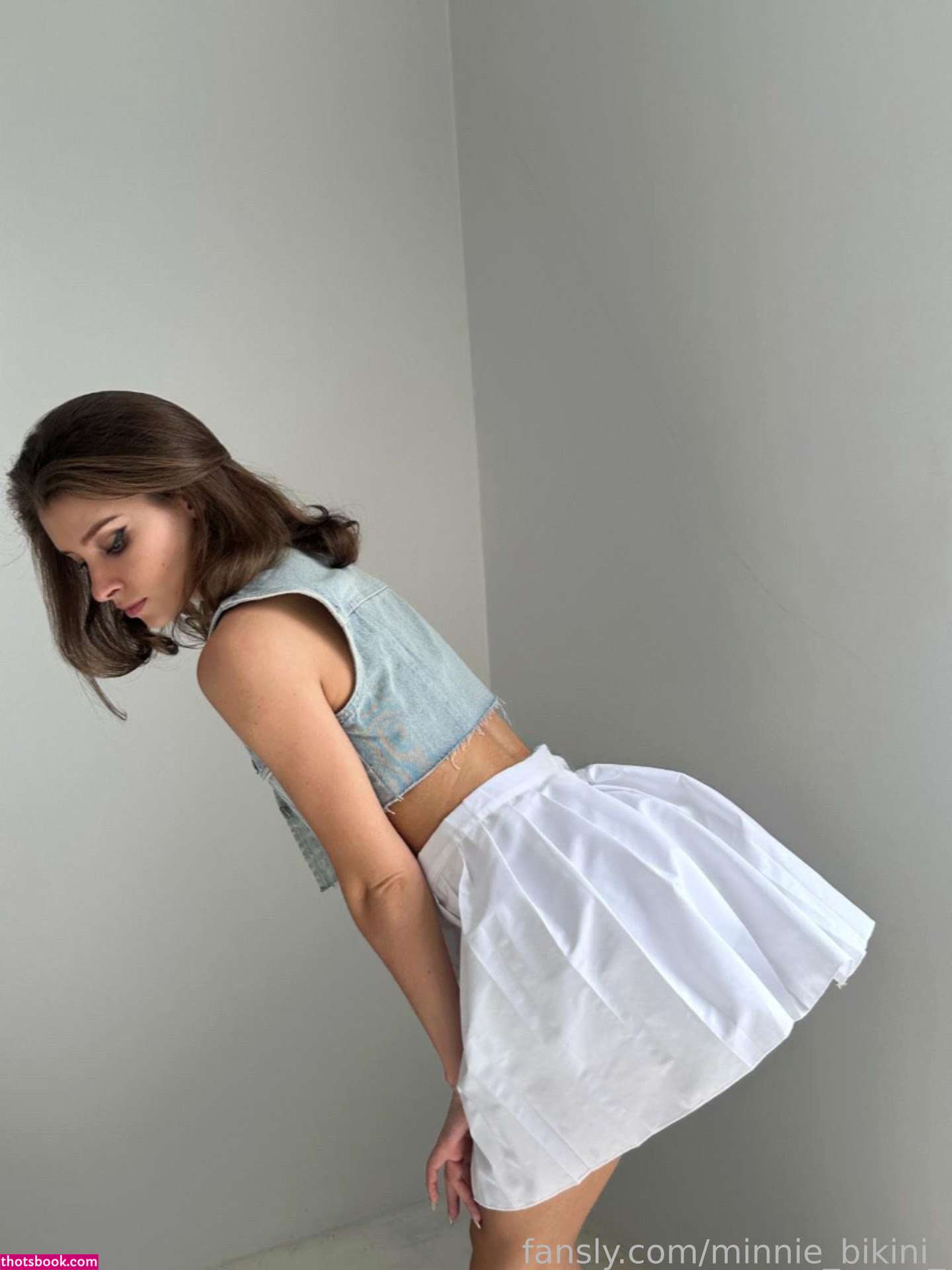 Minnie Bikini Photo #129