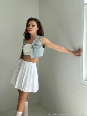 Minnie Bikini Photo #127