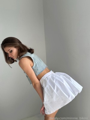 Minnie Bikini Photo #129