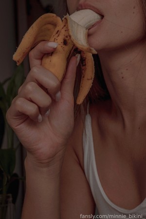 Minnie Bikini Photo #176