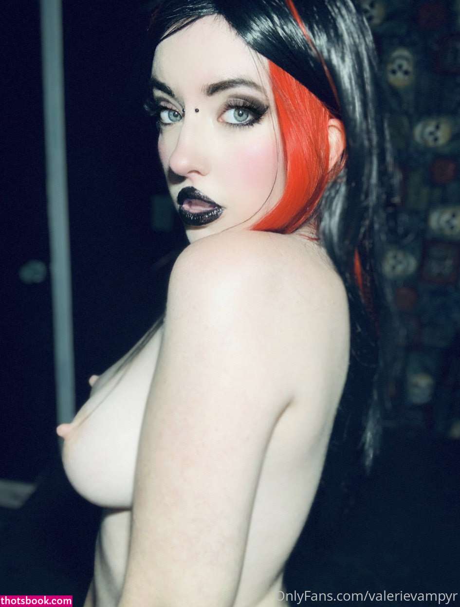 Valerie Vampyr Photo #123