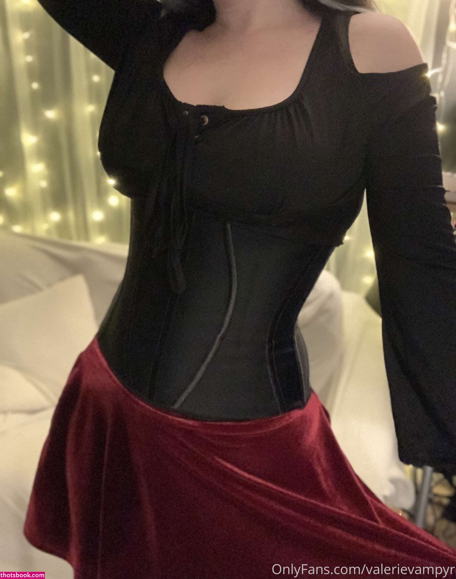 Valerie Vampyr Photo #127