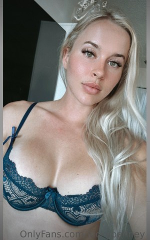 Ashton Penney Photo #93