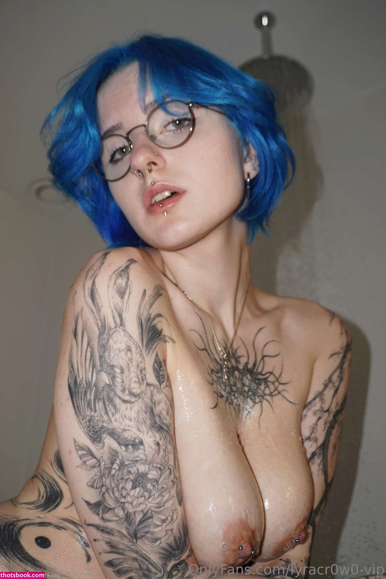 Lyra Crow Photo #886