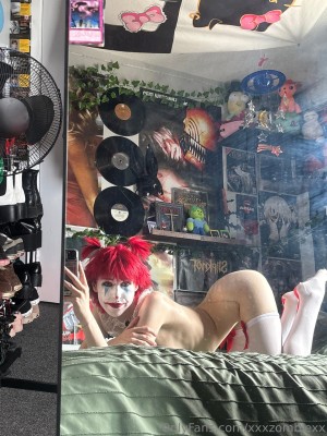 Xxxzombiezx Photo #32