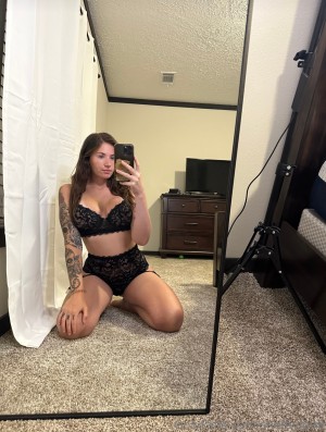 Shelby Parker Photo #39