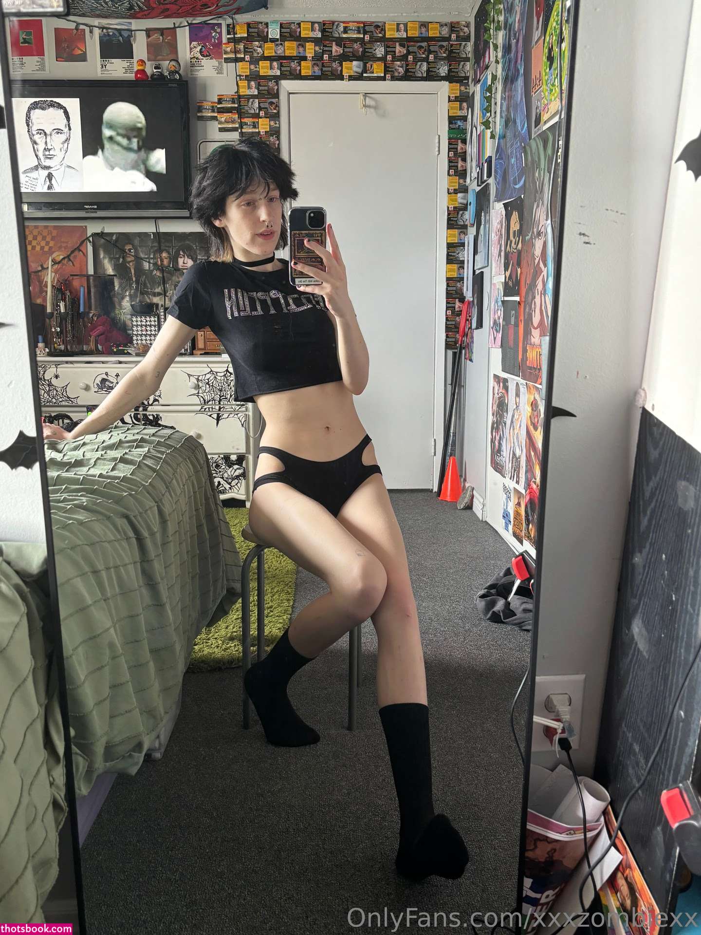 Xxxzombiezx Photo #230