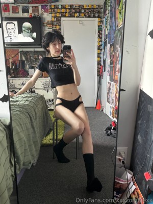 Xxxzombiezx Photo #230