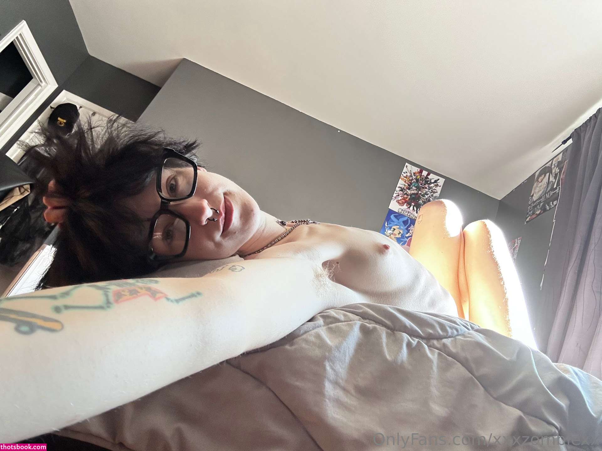 Xxxzombiezx Photo #300