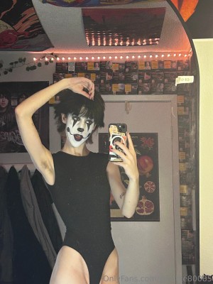 Xxxzombiezx Photo #398