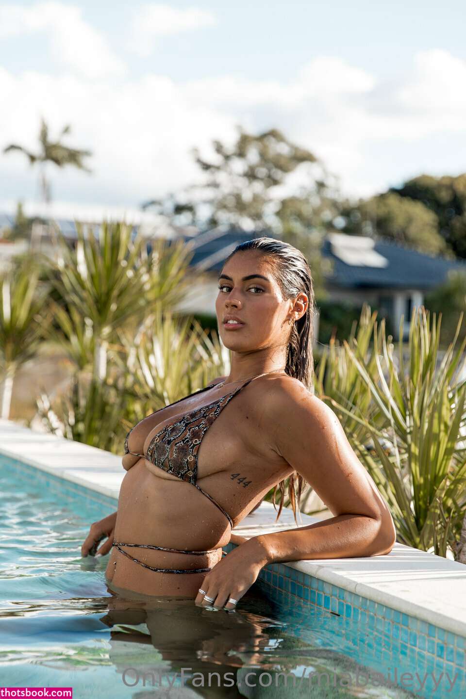 Carla Janee Photo #82