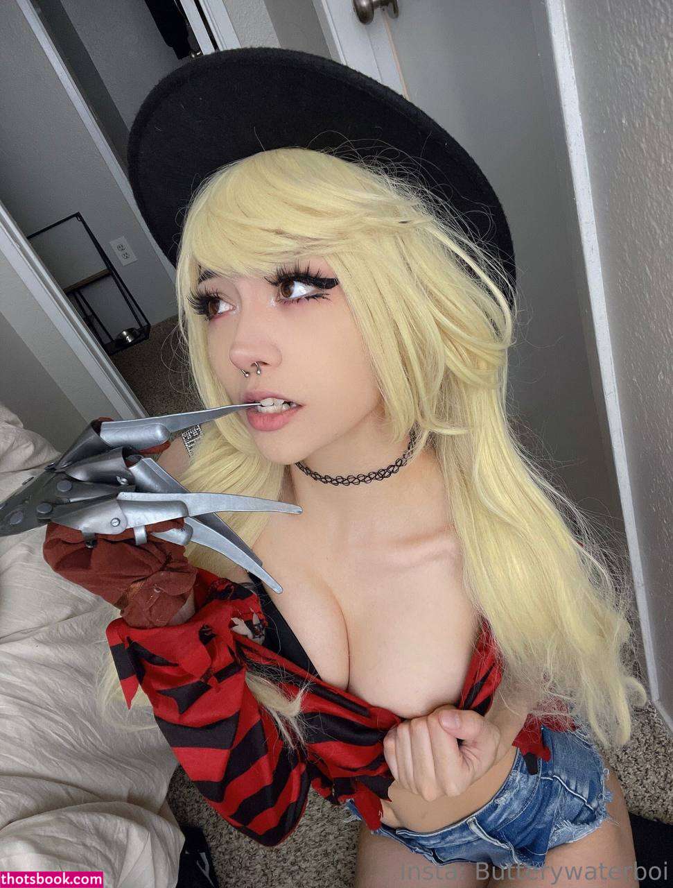 Butterywaterboi Photo #325