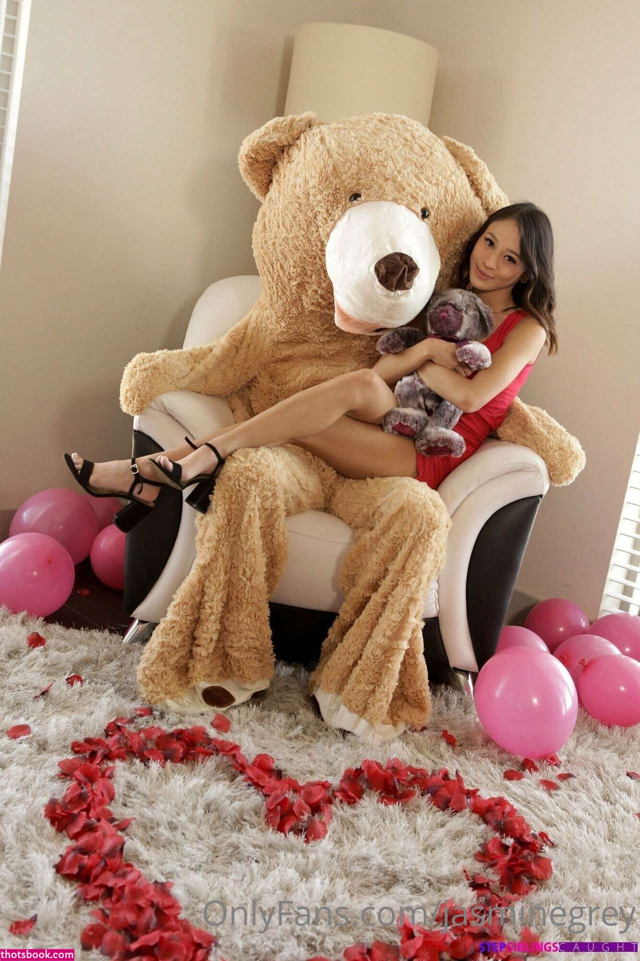 Jasmine Grey Photo #155