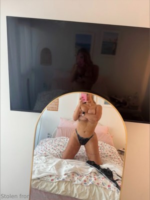 Alanna Pow Photo #29