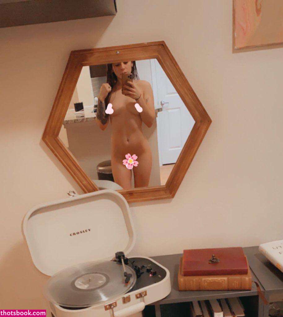 Aliice Apple Photo #116