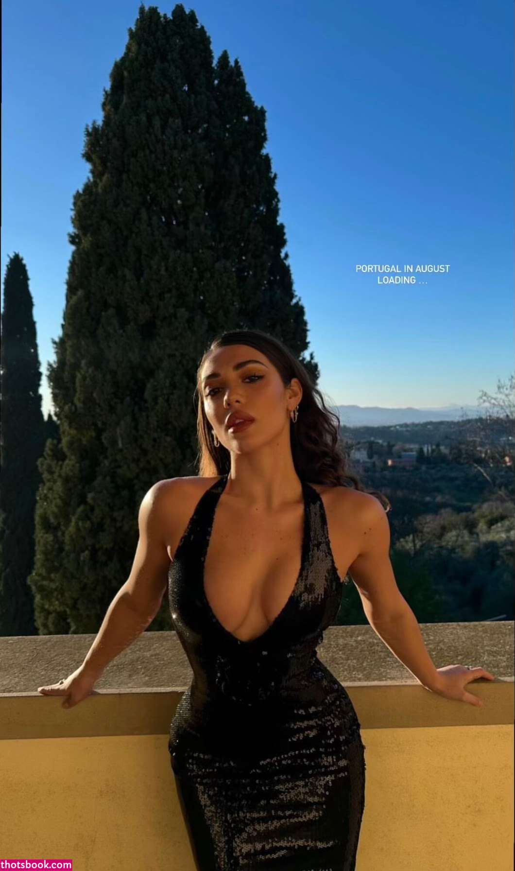 Emma Powell Photo #13