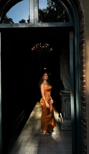 Emma Powell Photo #14