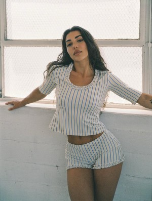 Emma Powell Photo #23