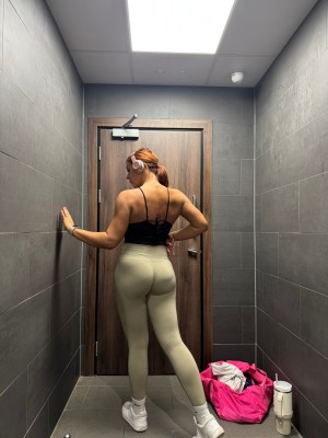 Gymwife Photo #14