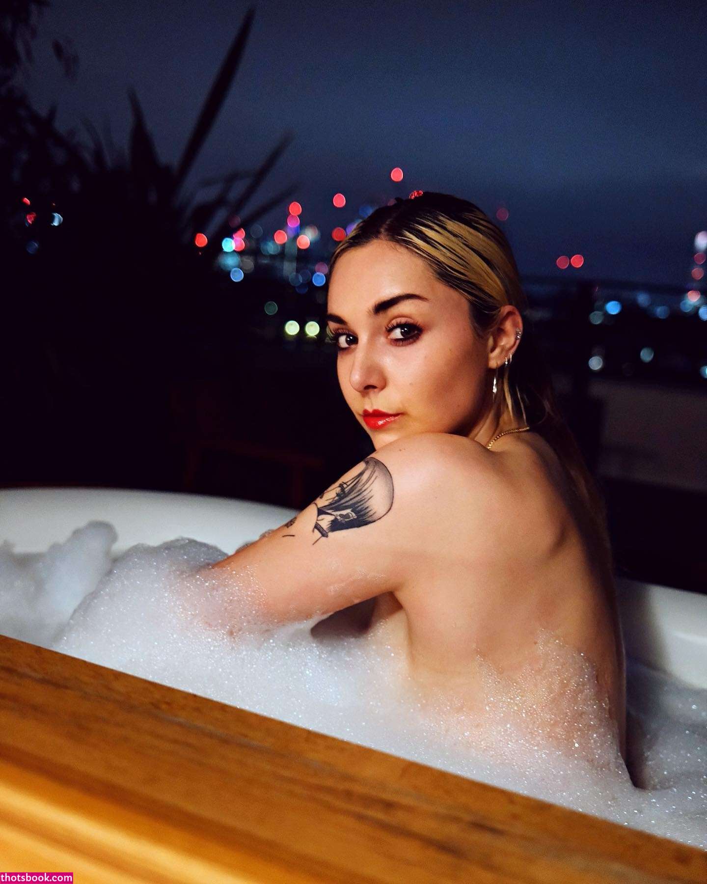 Lila Lacombe Photo #32