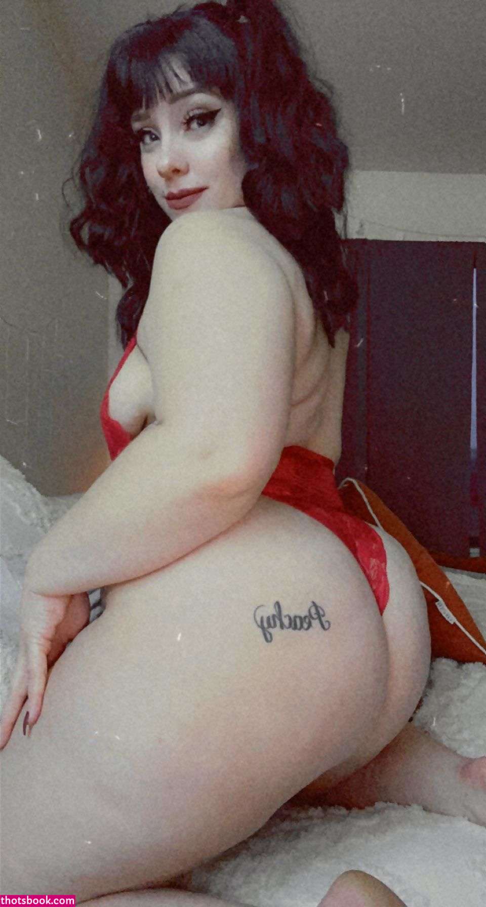 peachyasspaige Photo #16