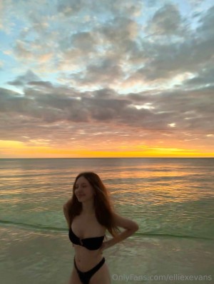 bellalovess Photo #30