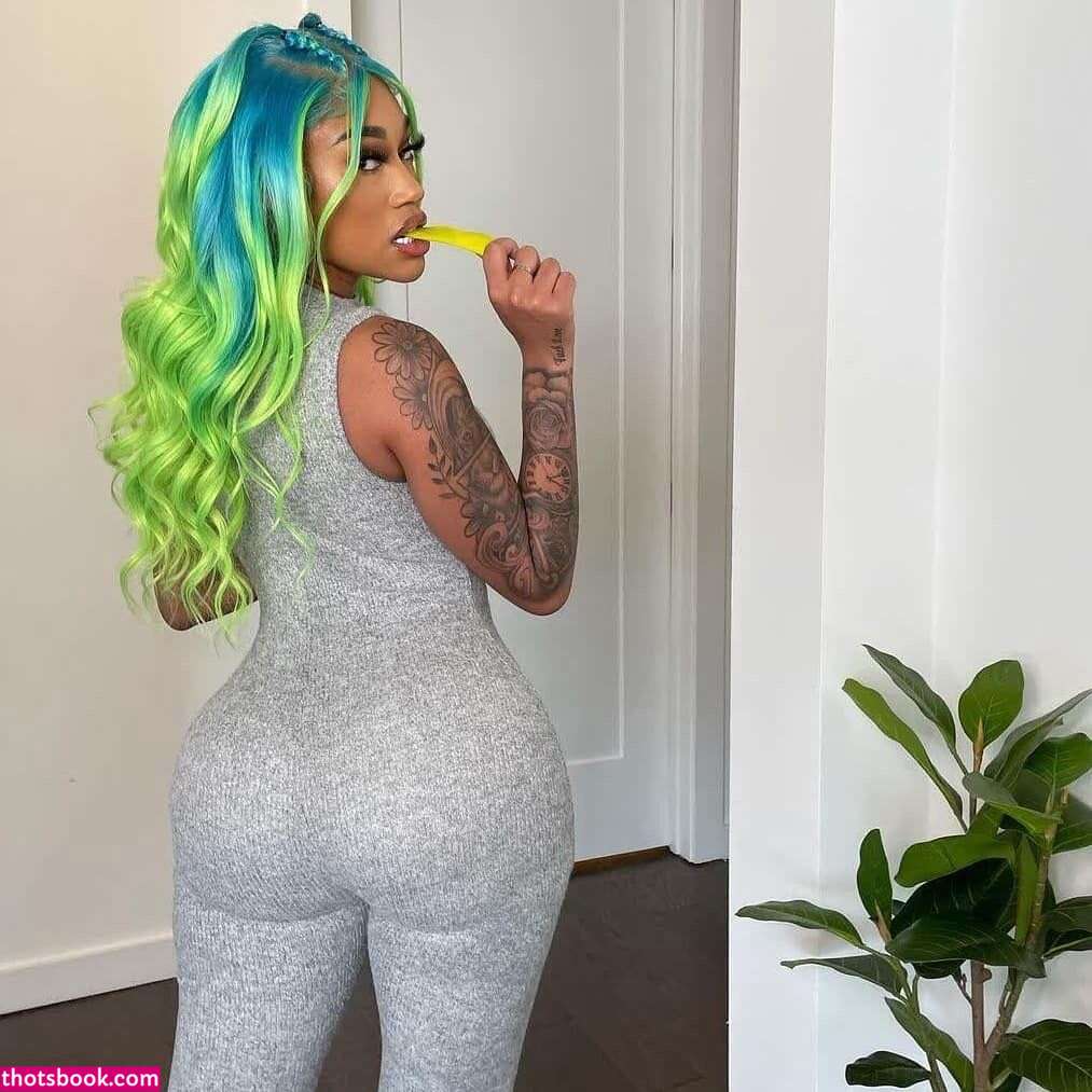 Jania Meshell Photo #14