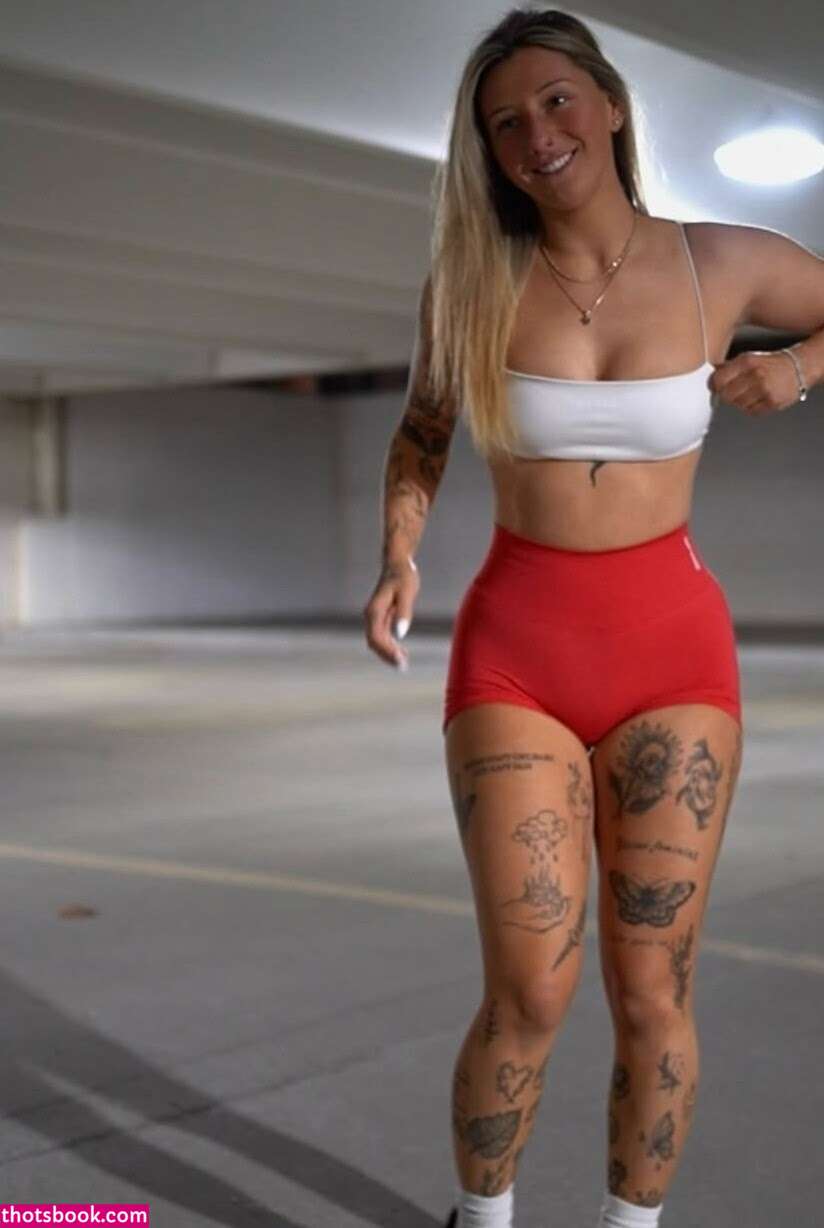 Kristineelifts Photo #18