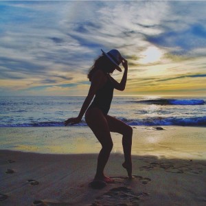 Allison Yellow Photo #7