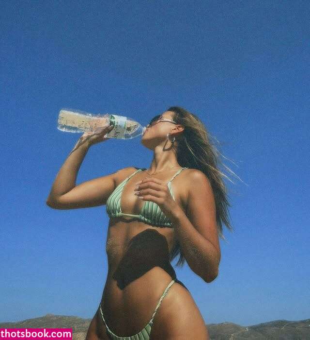 Jasmin Hoppe Photo #9