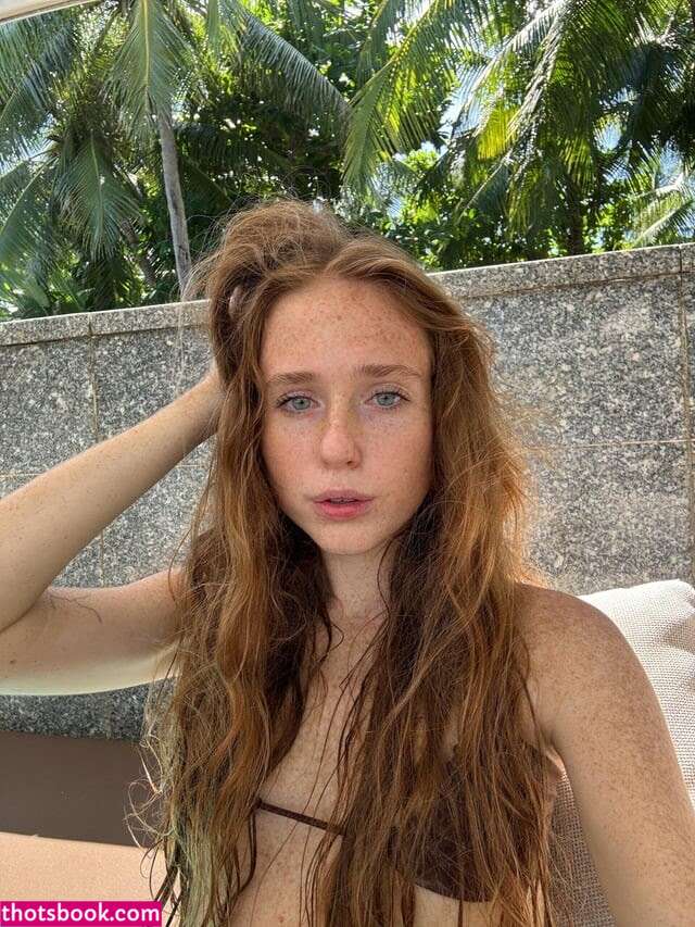 helmetcouple Photo #8