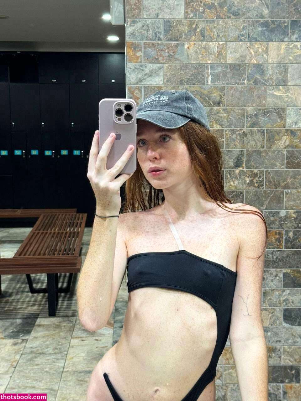 helmetcouple Photo #32