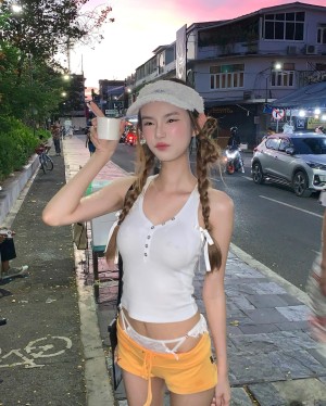 Yujeen Indyy Photo #7