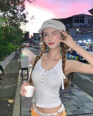 Yujeen Indyy Photo #8