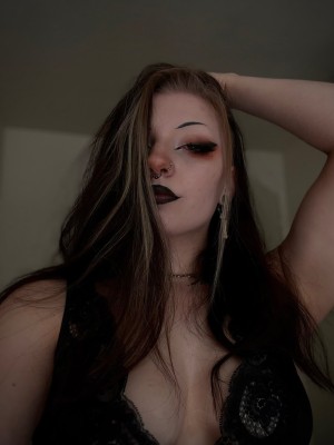 gothicsuccubusrose Photo #5